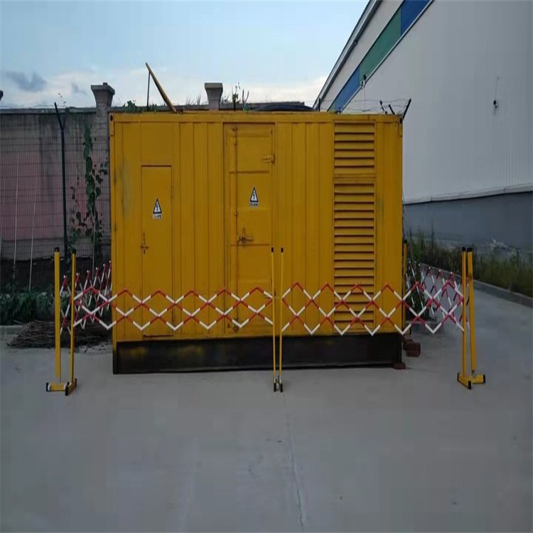 鱼峰发电机组油箱盖上留出小气孔有什么用？